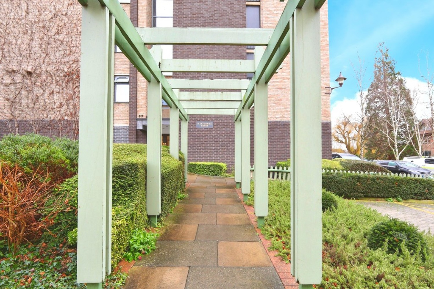 Manhattan Drive, Cambridge