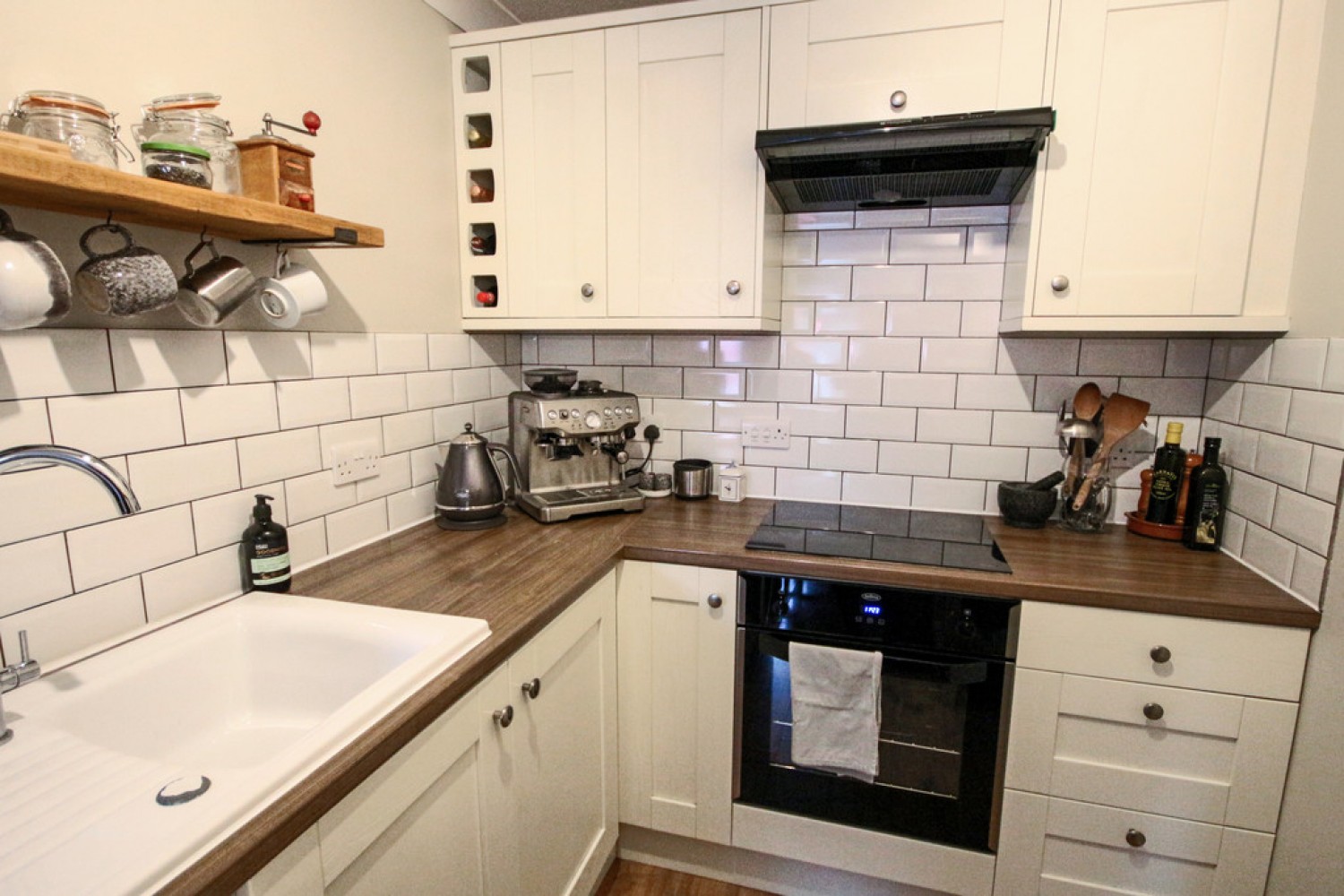 1 bedroom Flat for Letting High Street, Chesterton