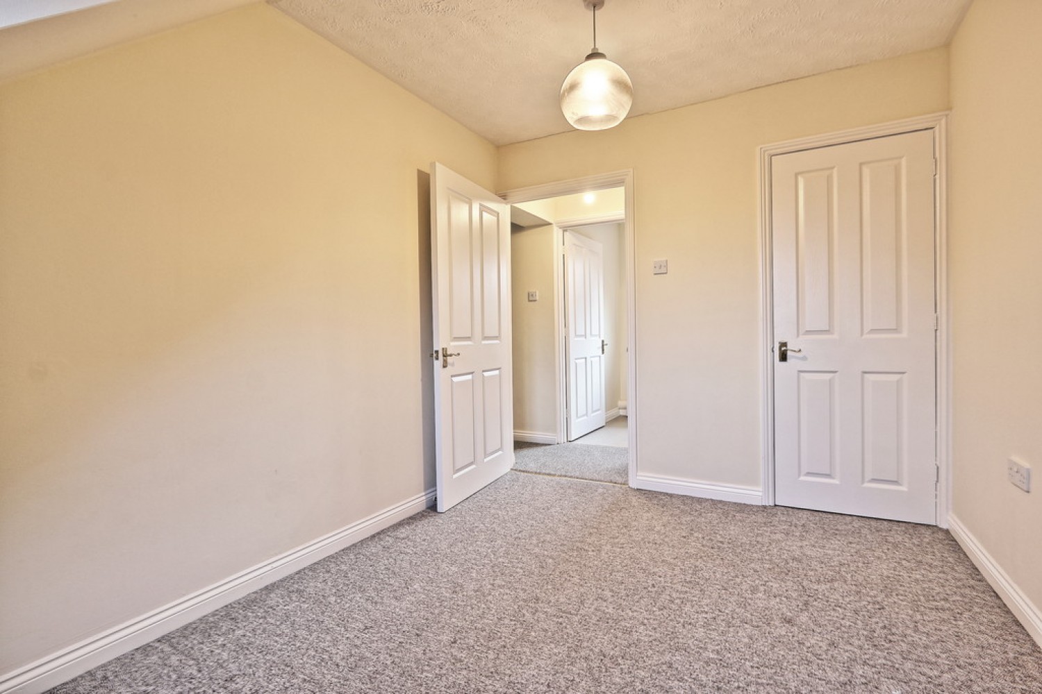 4 bedroom House for Sale Sycamore Close, Cambridge