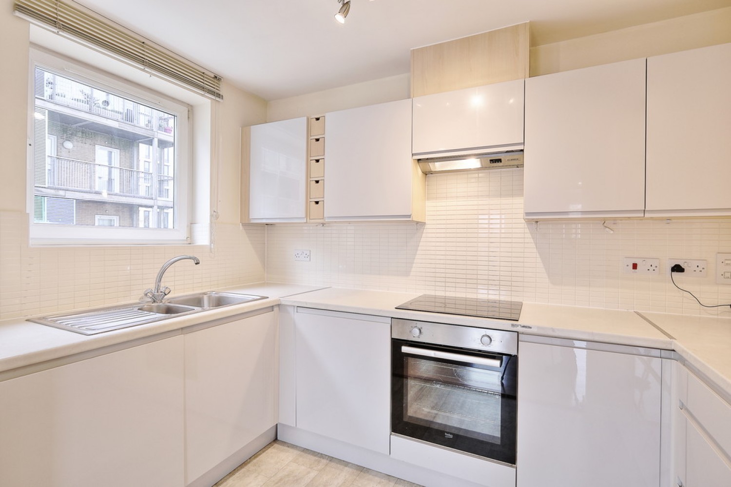 2 bedroom Flat for Sale Warren Close, Cambridge