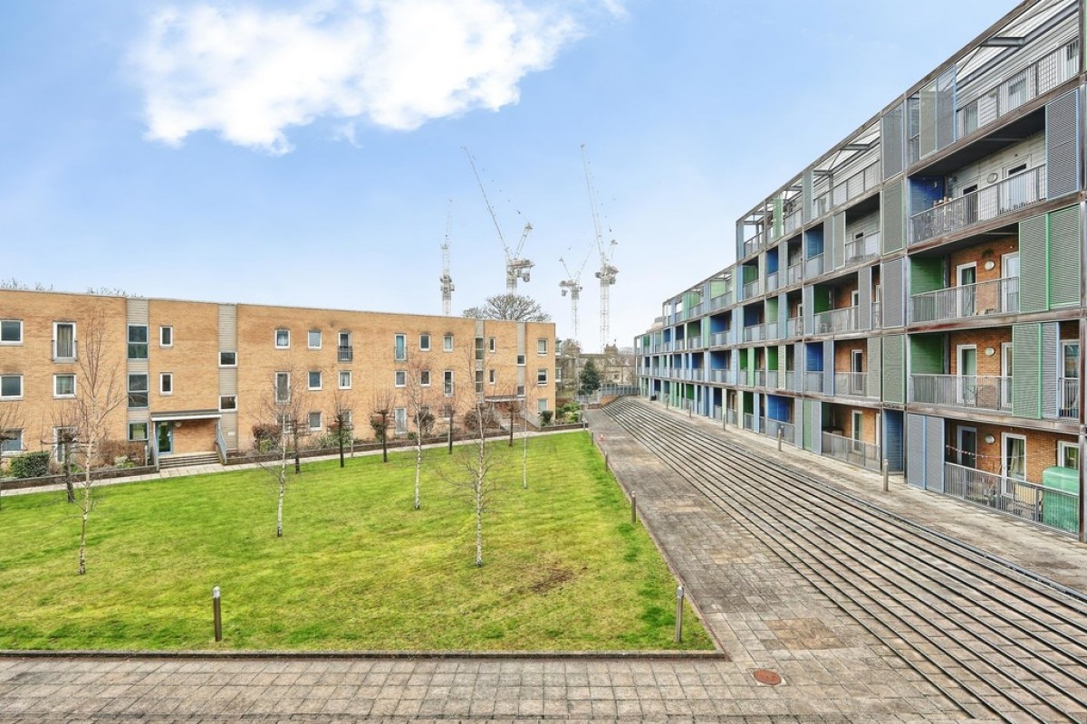 Warren Close, Cambridge