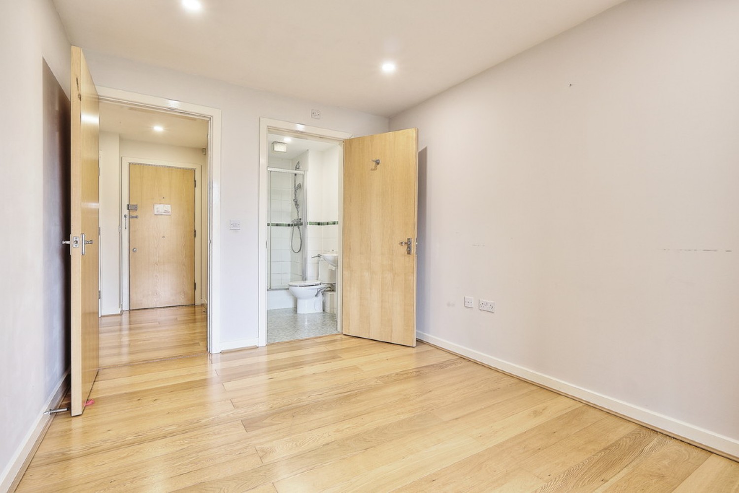 2 bedroom Flat for Letting Warren Close, Cambridge