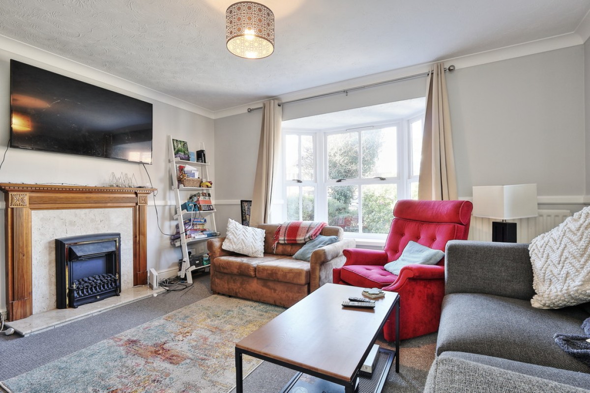 Woodhead Drive, Cambridge