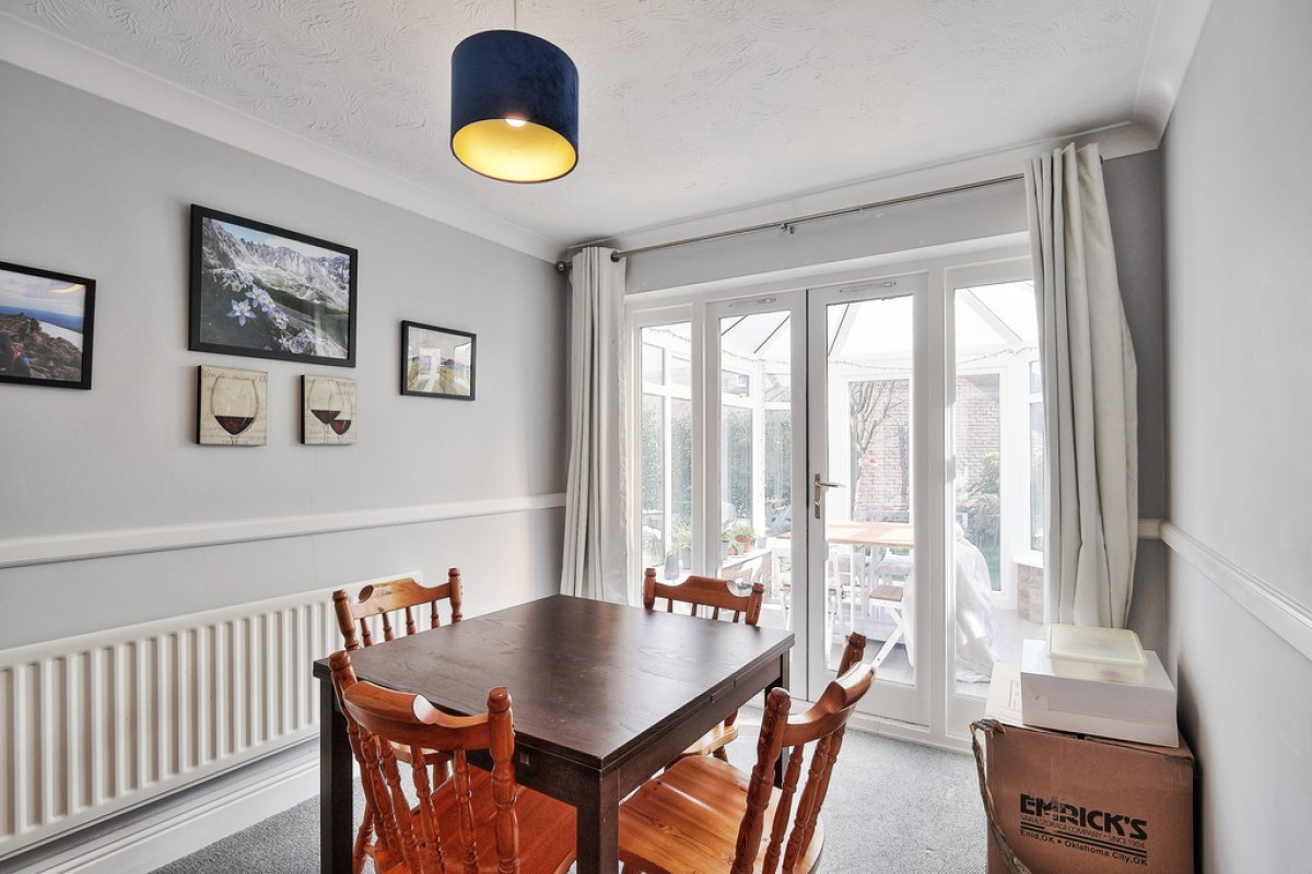 Woodhead Drive, Cambridge