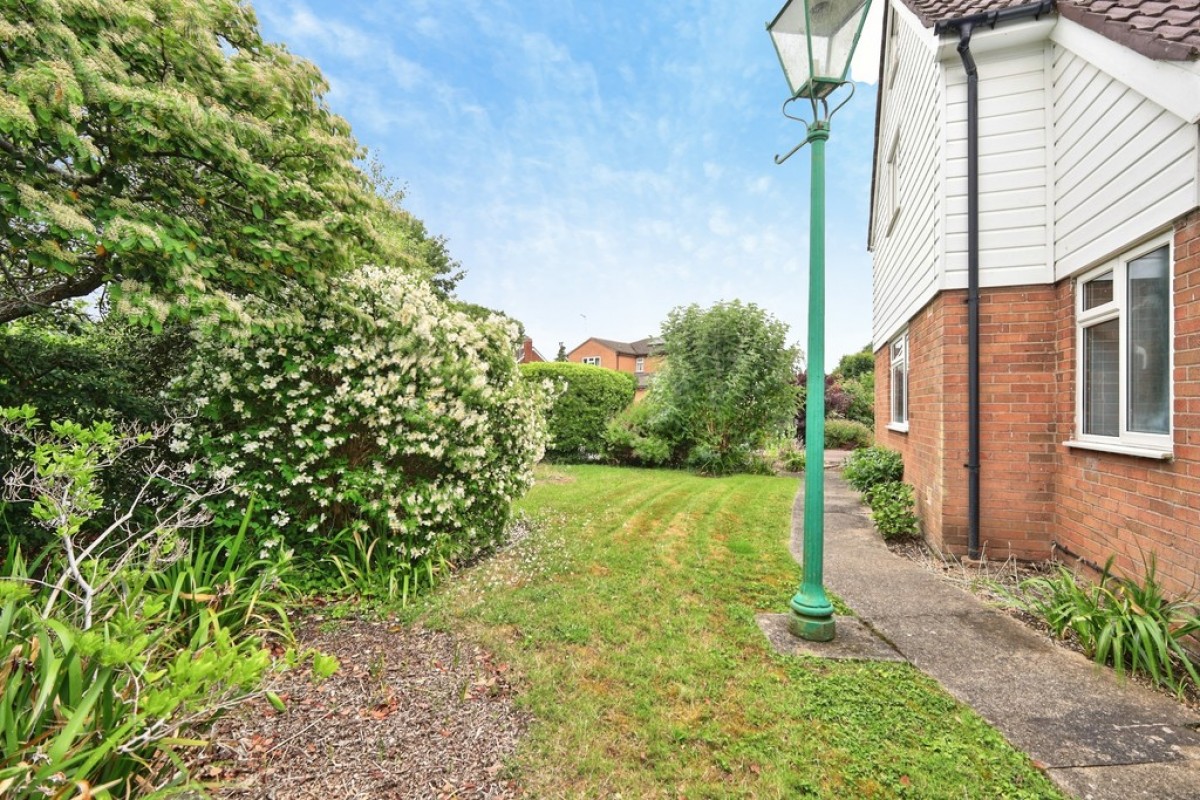 Old School Lane, Milton