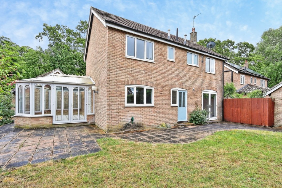 Hawthorn Avenue, Sawston