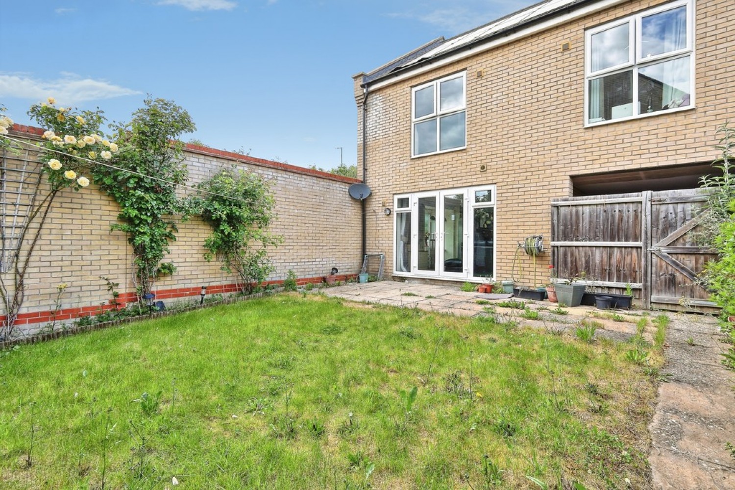 4 bedroom House for Sale Cranesbill Close, Cambridge