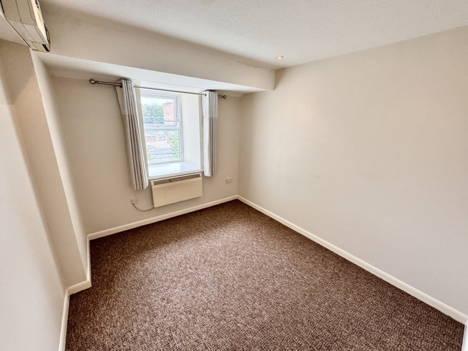 Springside Court, Josephs Road