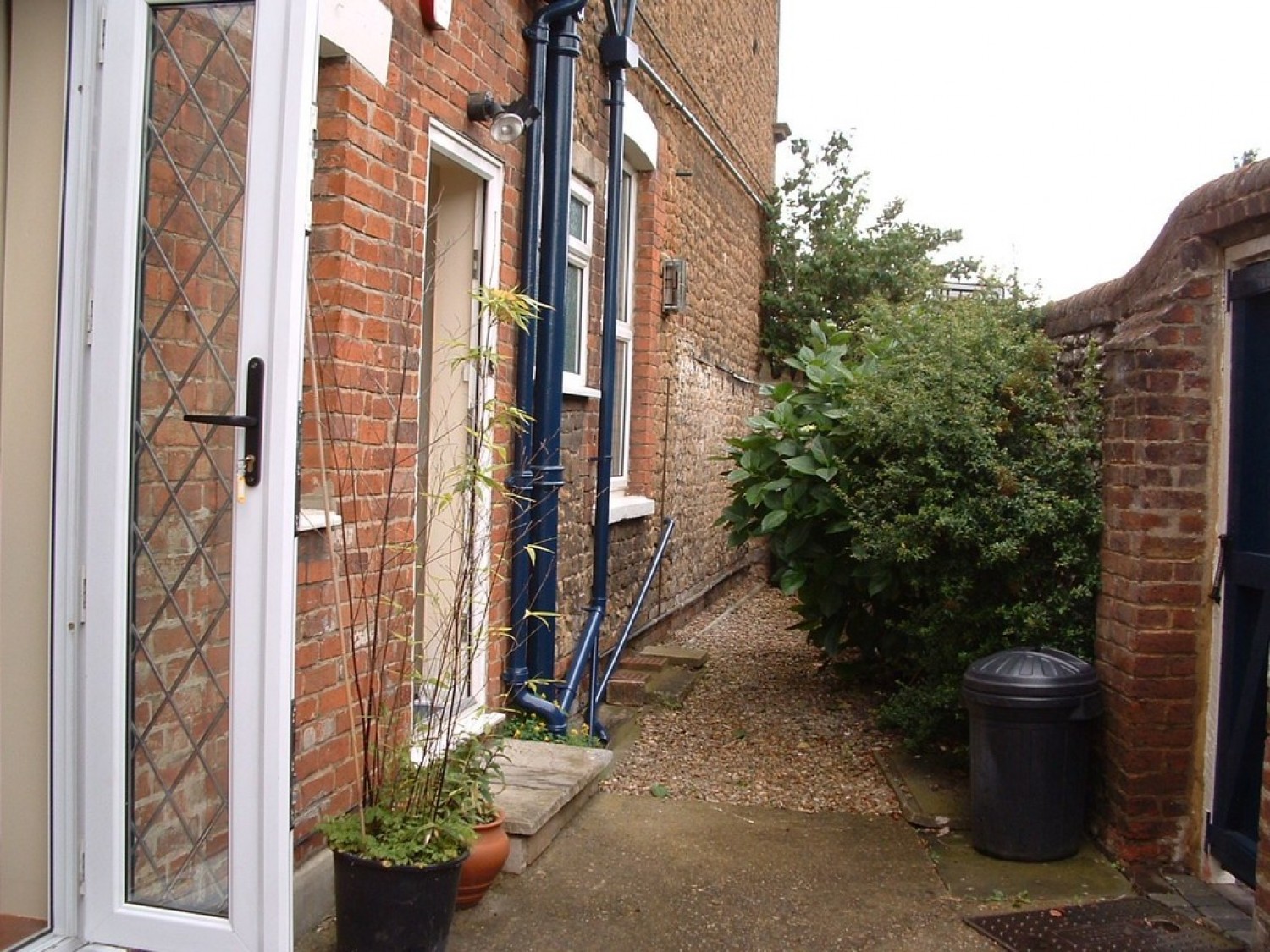 Woodbridge Road
