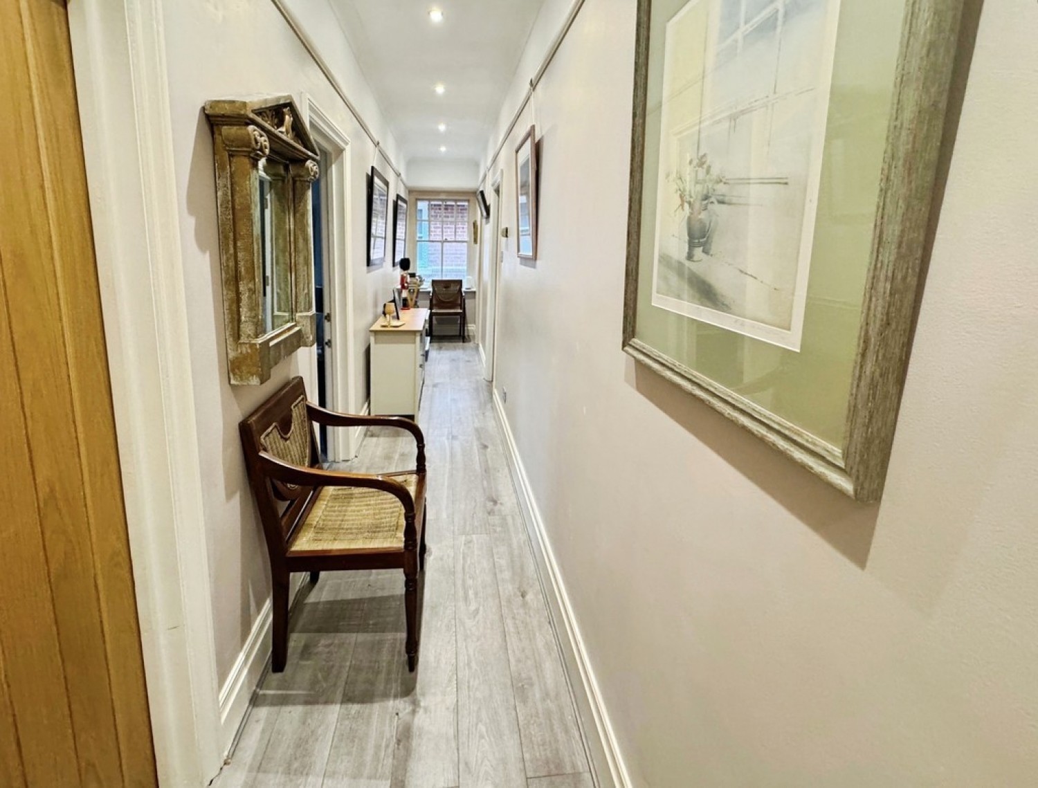 2 bedroom Flat in 3 Firfield