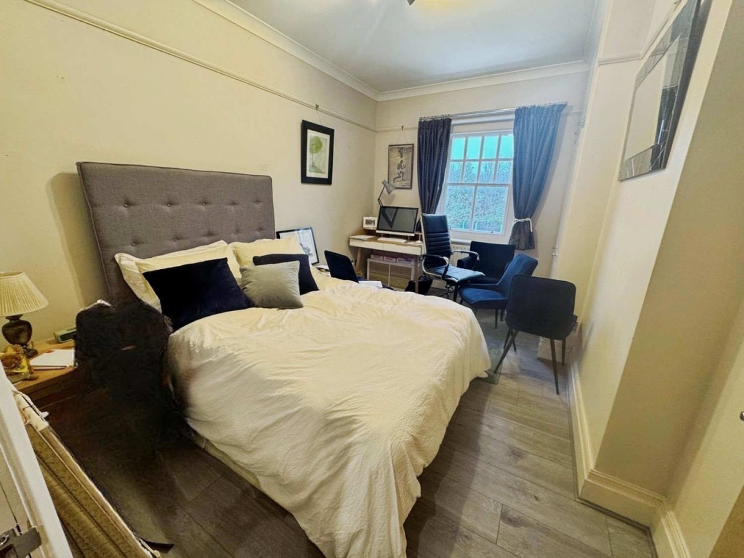 2 bedroom Flat in 3 Firfield