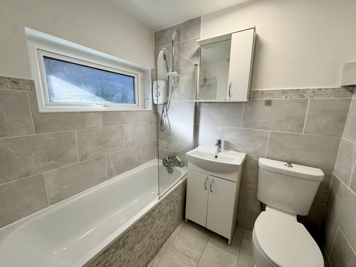 Hillside Court, Harvey Road