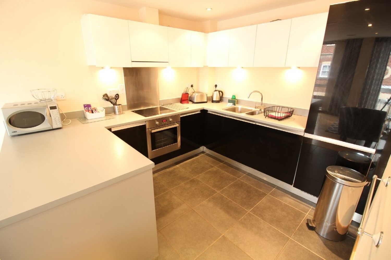 1 bedroom Flat for Letting Printing House Square, The Bars