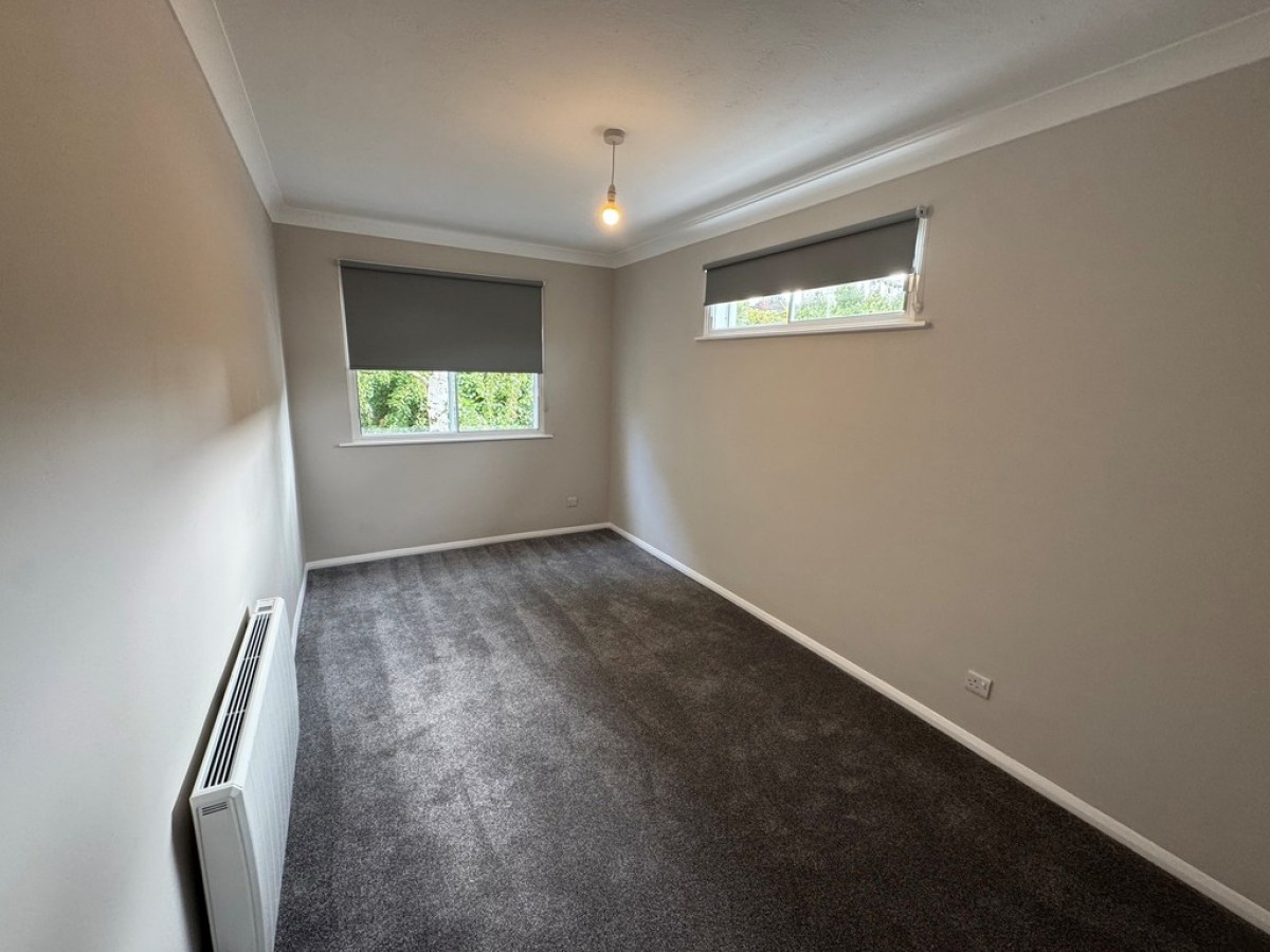 Flat 7, 10 Warren Road