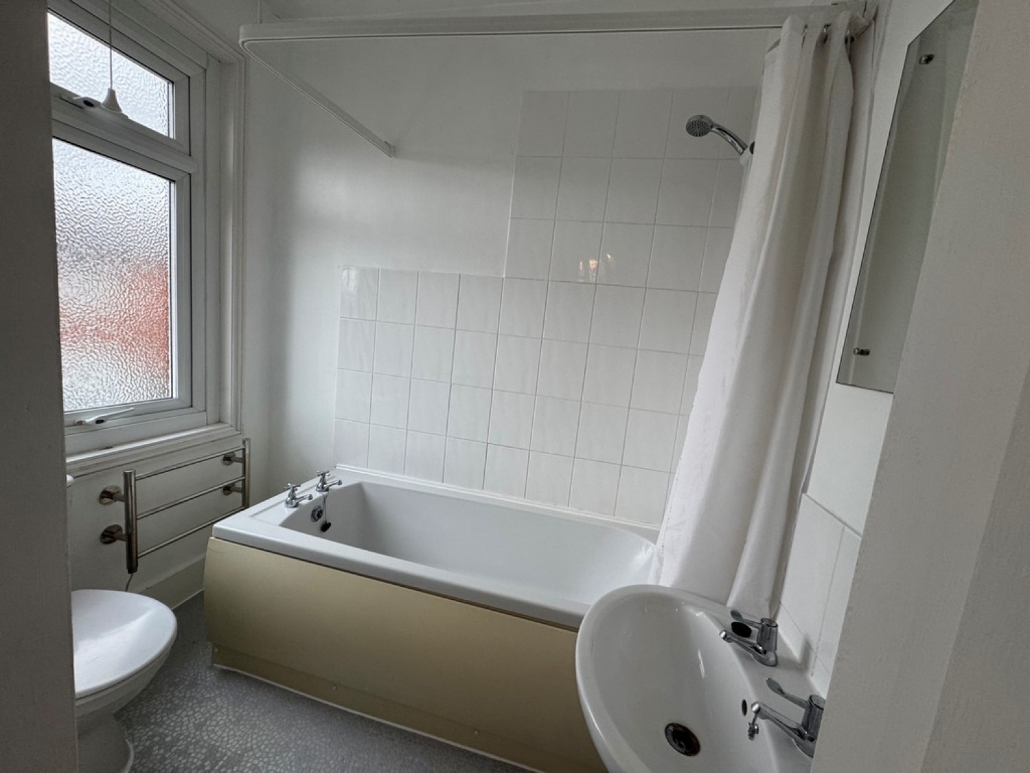 1 bedroom Flat for Letting Manor Road