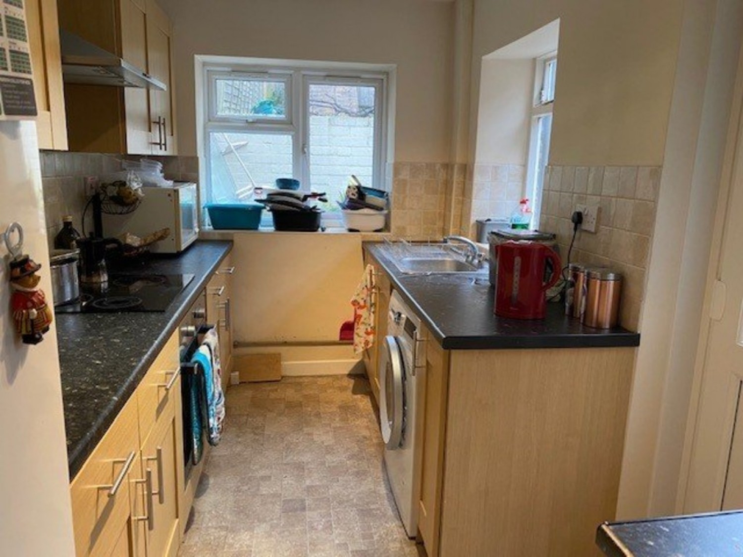 4 bedroom House for Letting Walnut Tree Close, Guildford