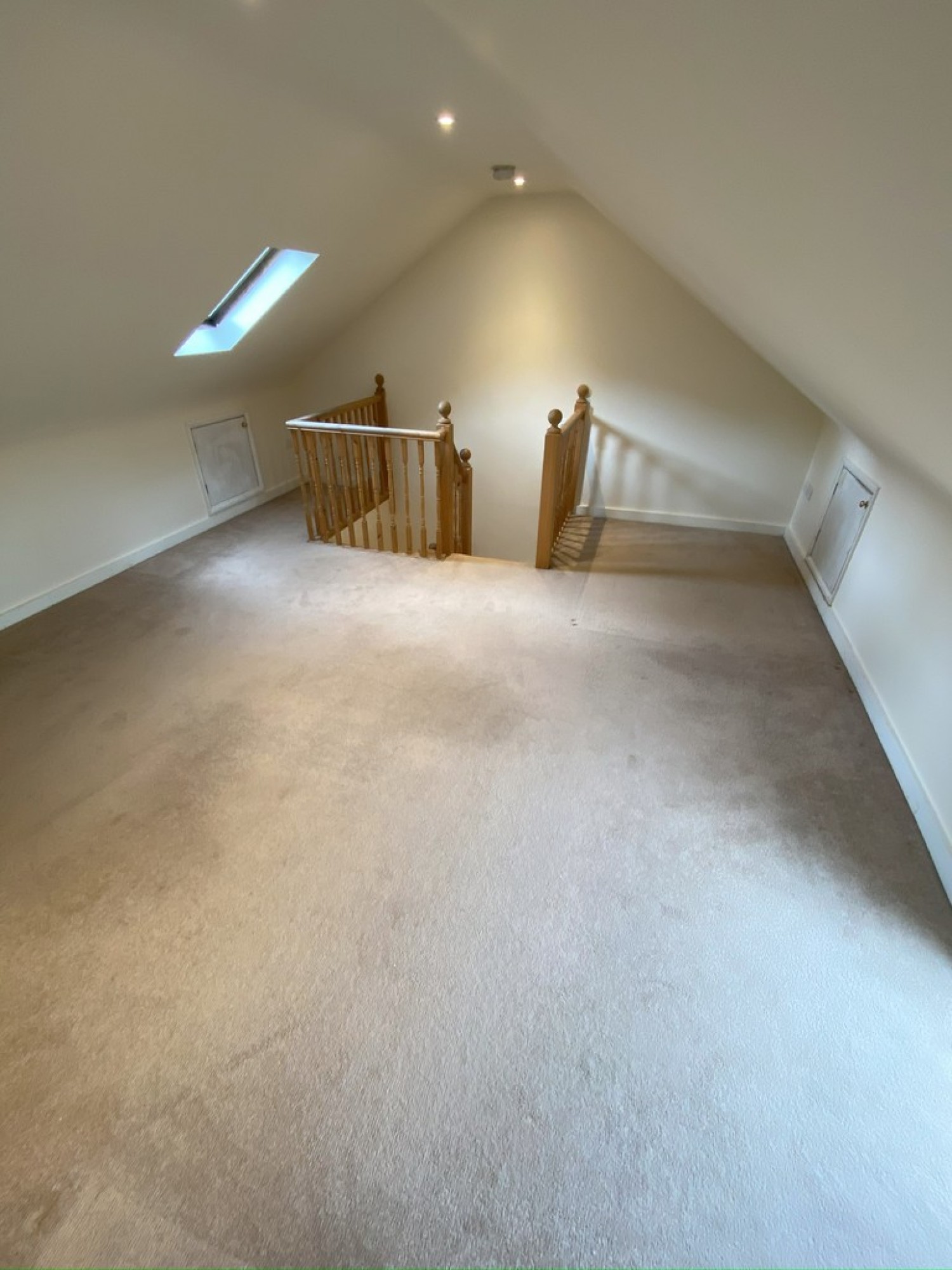4 bedroom House for Letting Walnut Tree Close, Guildford