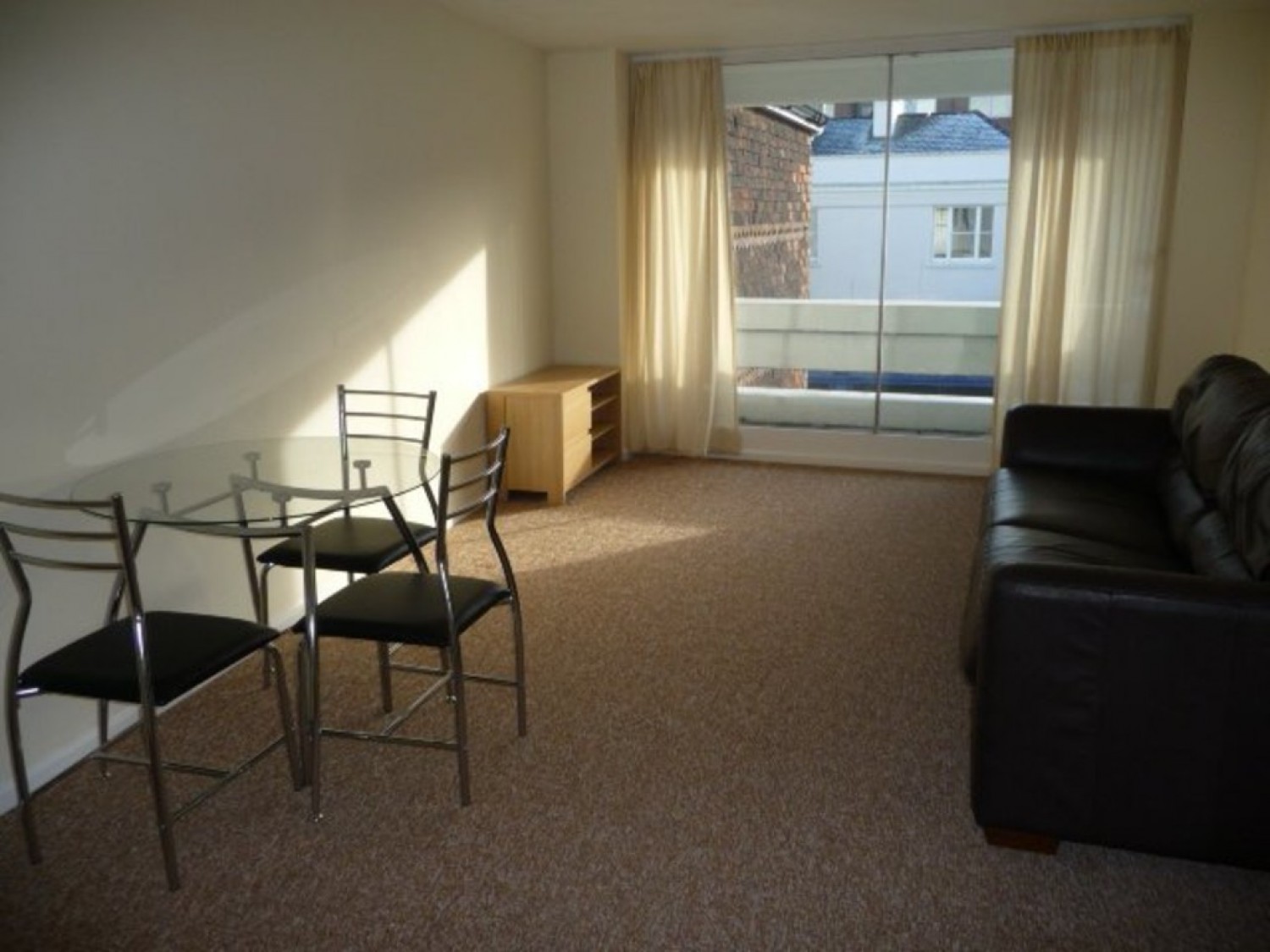 1 bedroom Flat for Letting Cavendish House, Eastgate Gardens
