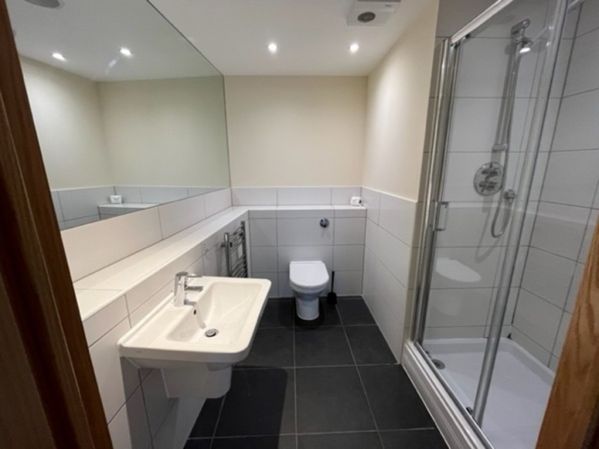 Printing House Square, The Bars