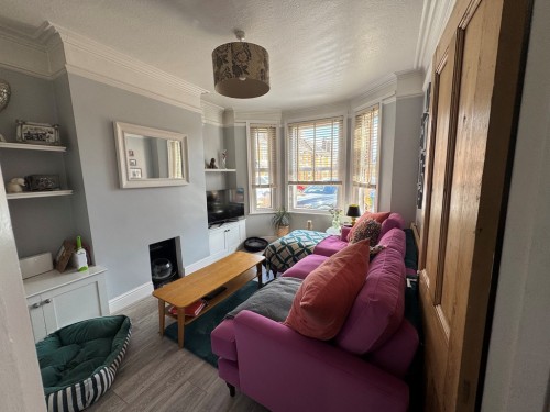 Caxton Gardens, Guildford