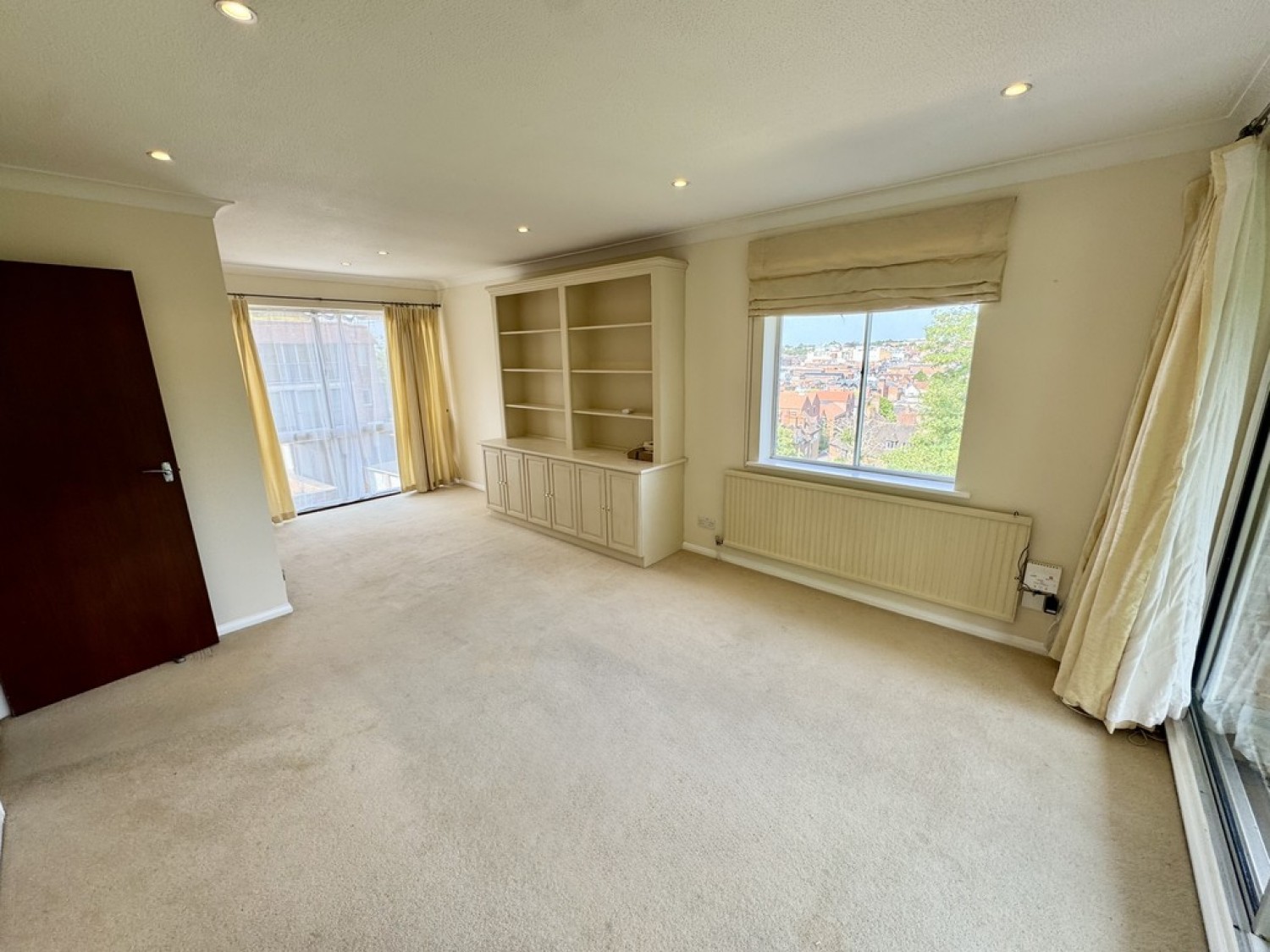 1 bedroom Flat for Letting West Mount, The Mount