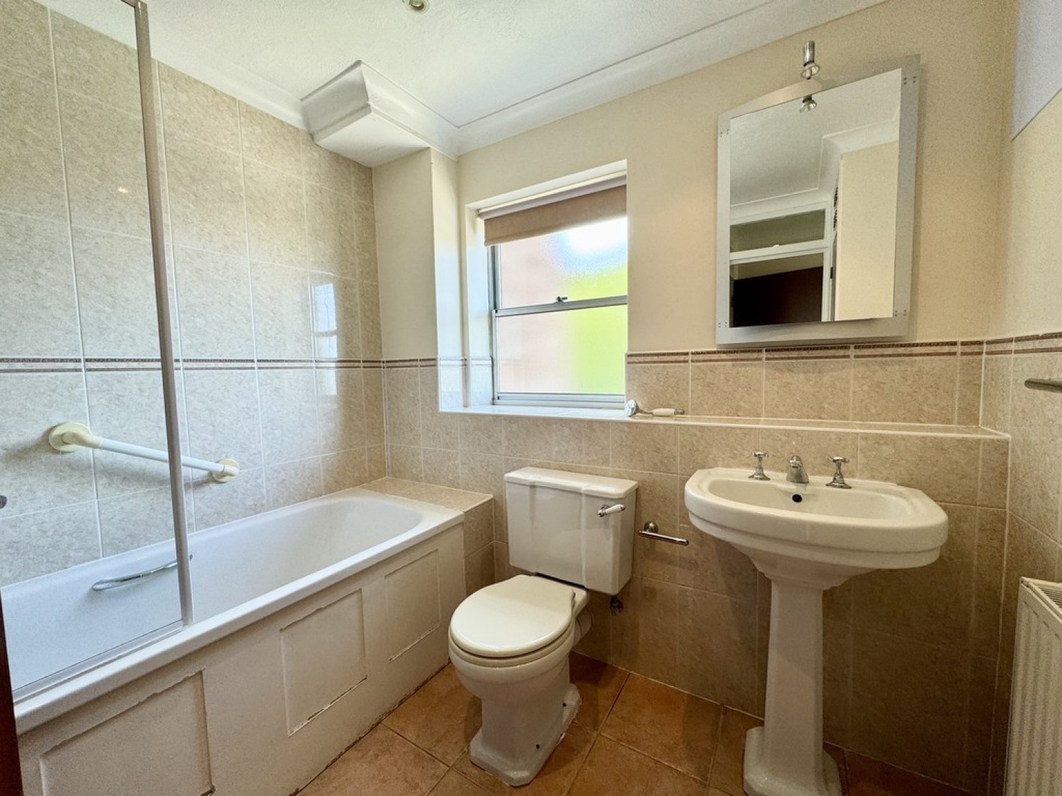 1 bedroom Flat for Letting West Mount, The Mount