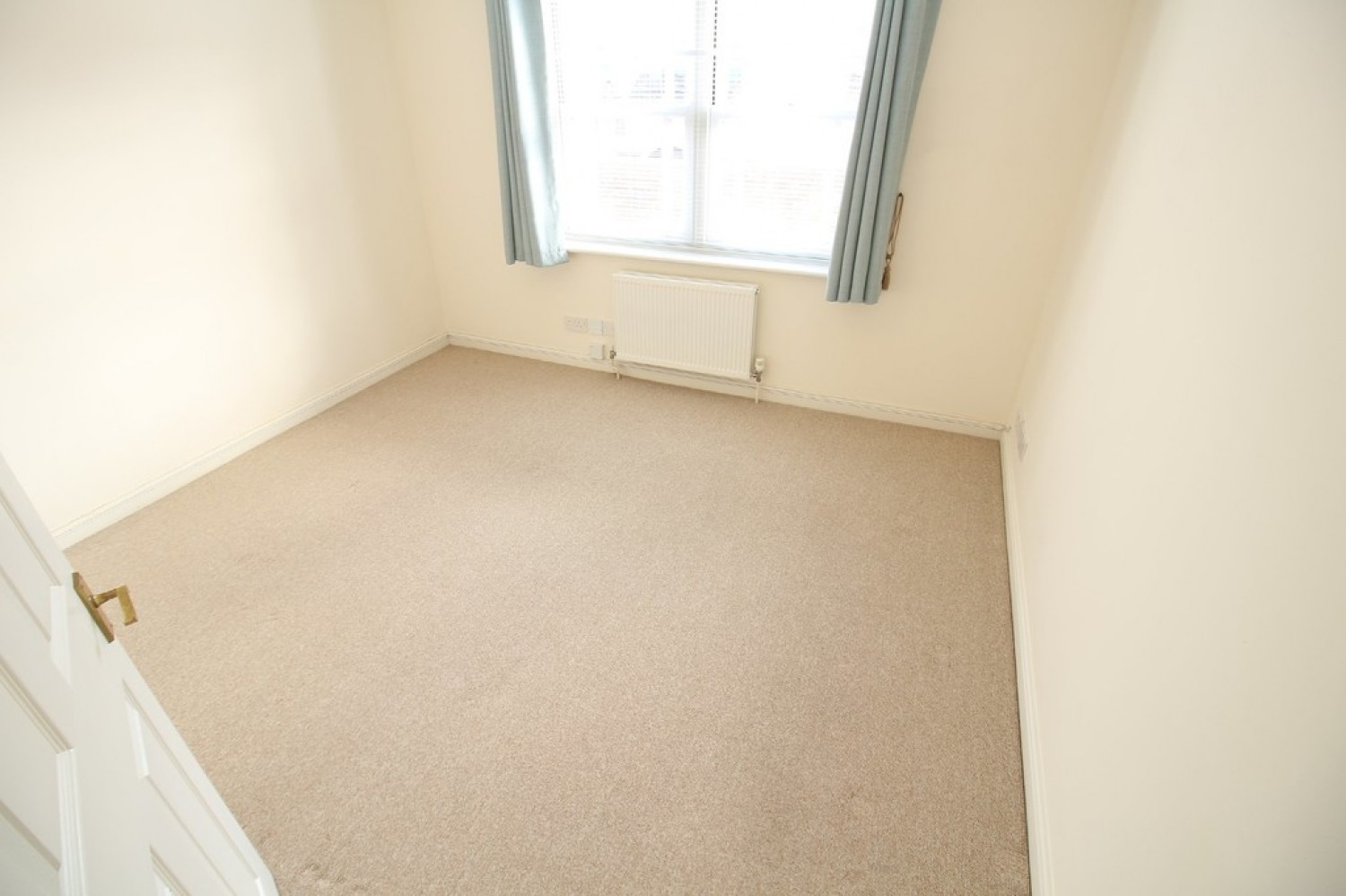 1 bedroom Flat for Letting St. Lukes Square