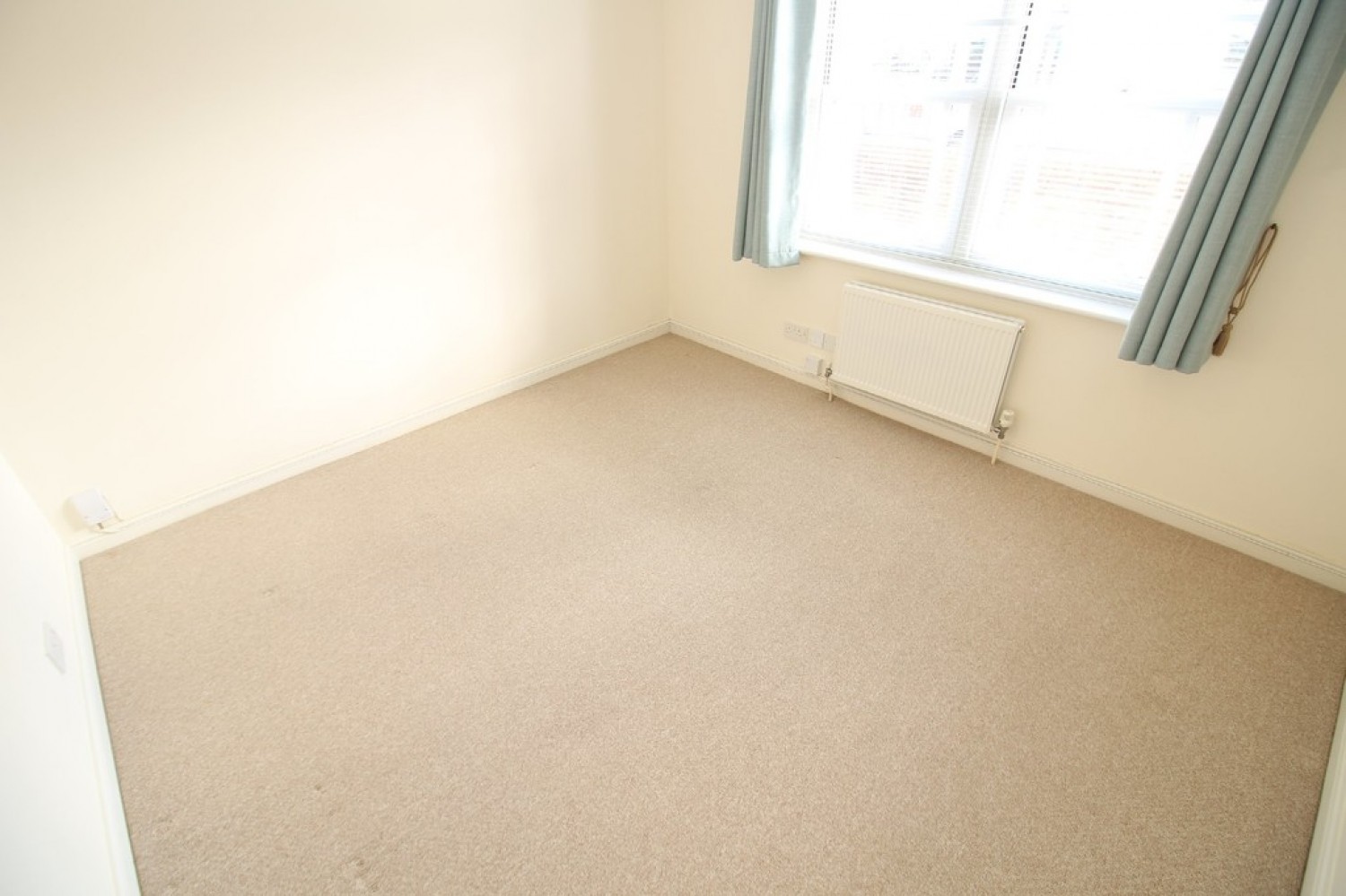 1 bedroom Flat for Letting St. Lukes Square