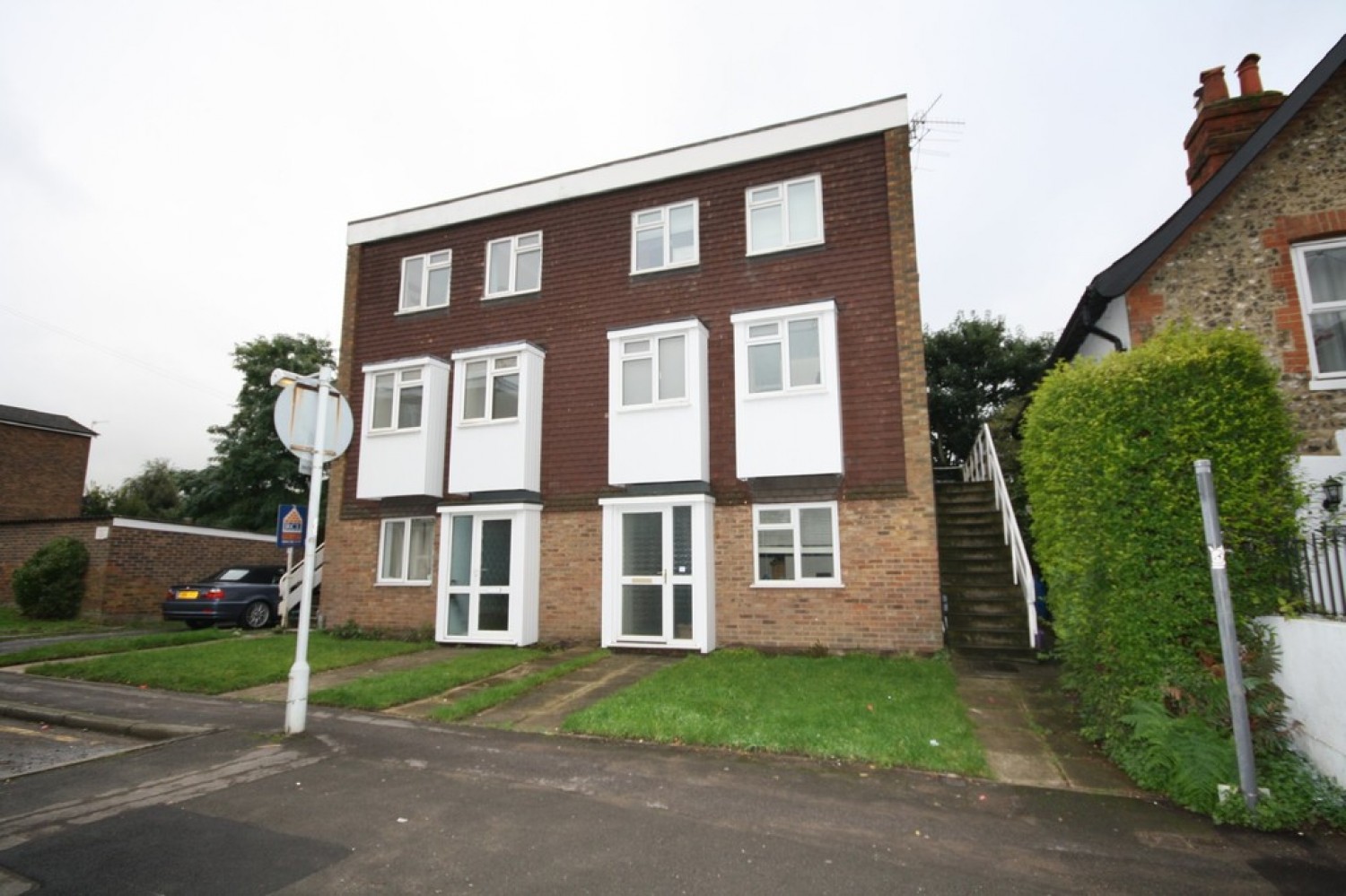 2 bedroom Flat for Letting Drummond Road, Guildford