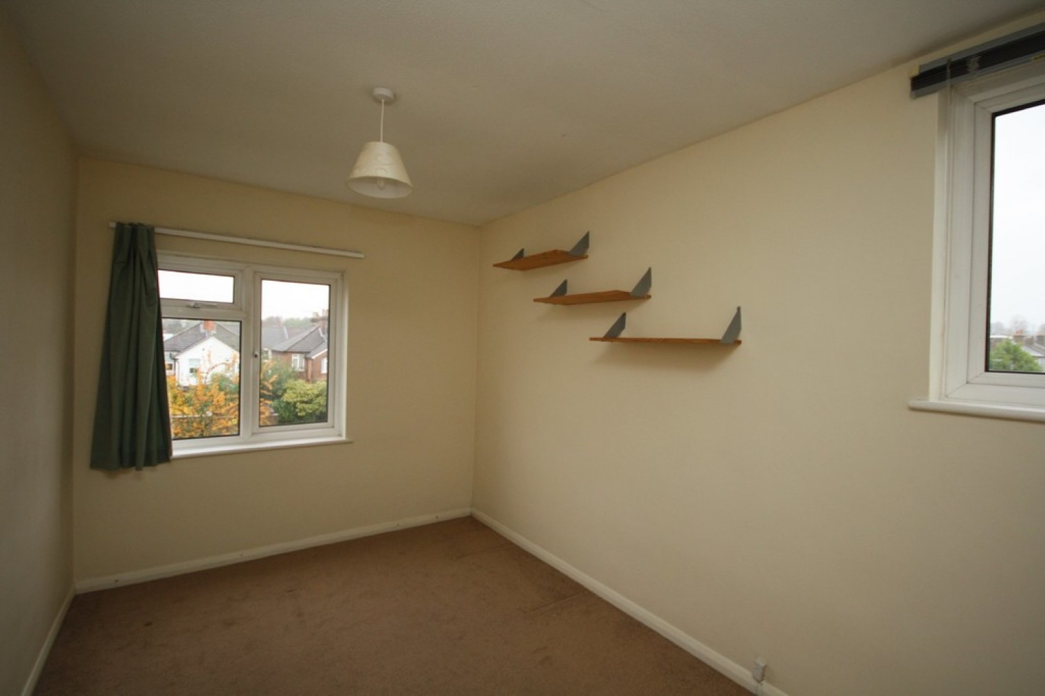 2 bedroom Flat for Letting Drummond Road, Guildford
