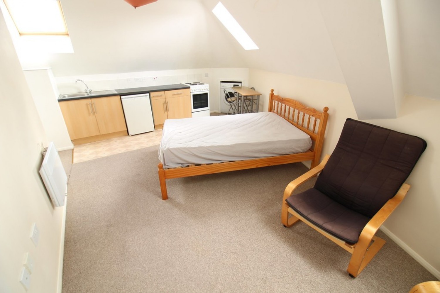 0 bedroom Flat for Letting Stoke Road, Guildford