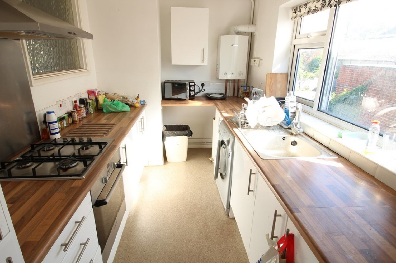 2 bedroom Flat for Letting Madrid Road, Guildford