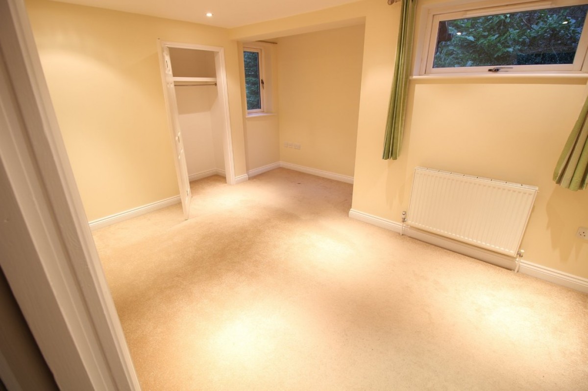 Caxton Court, Haslemere