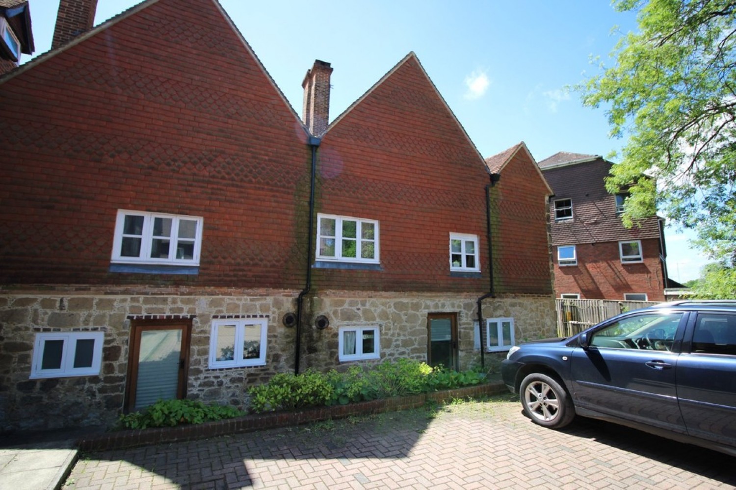 2 bedroom House for Letting Lower Street, Haslemere