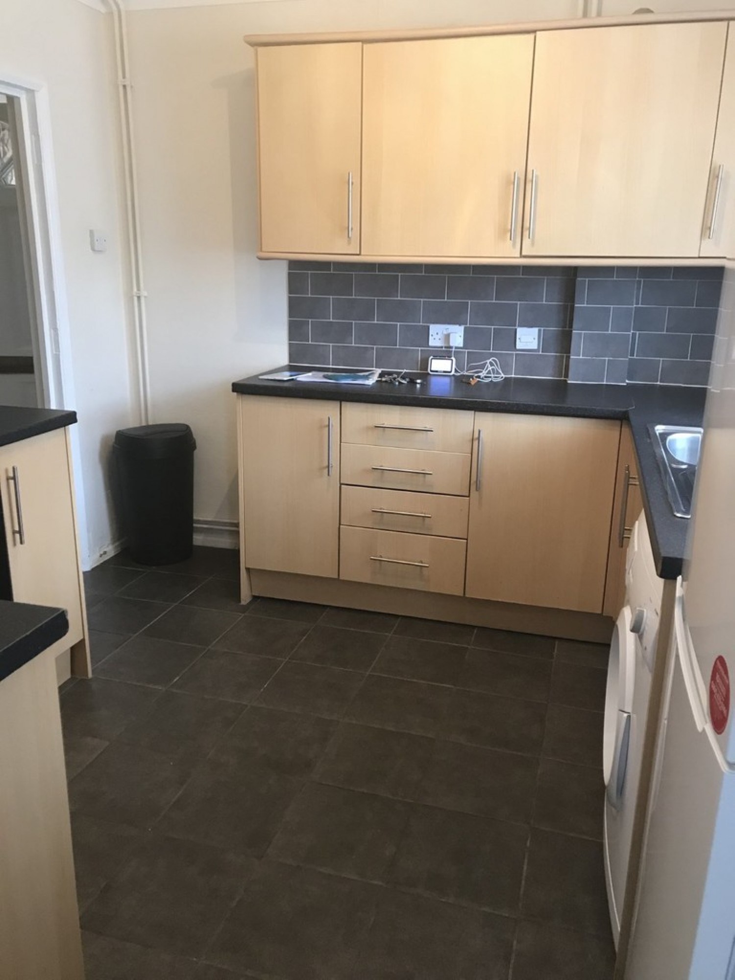 3 bedroom House for Letting Woodside Road