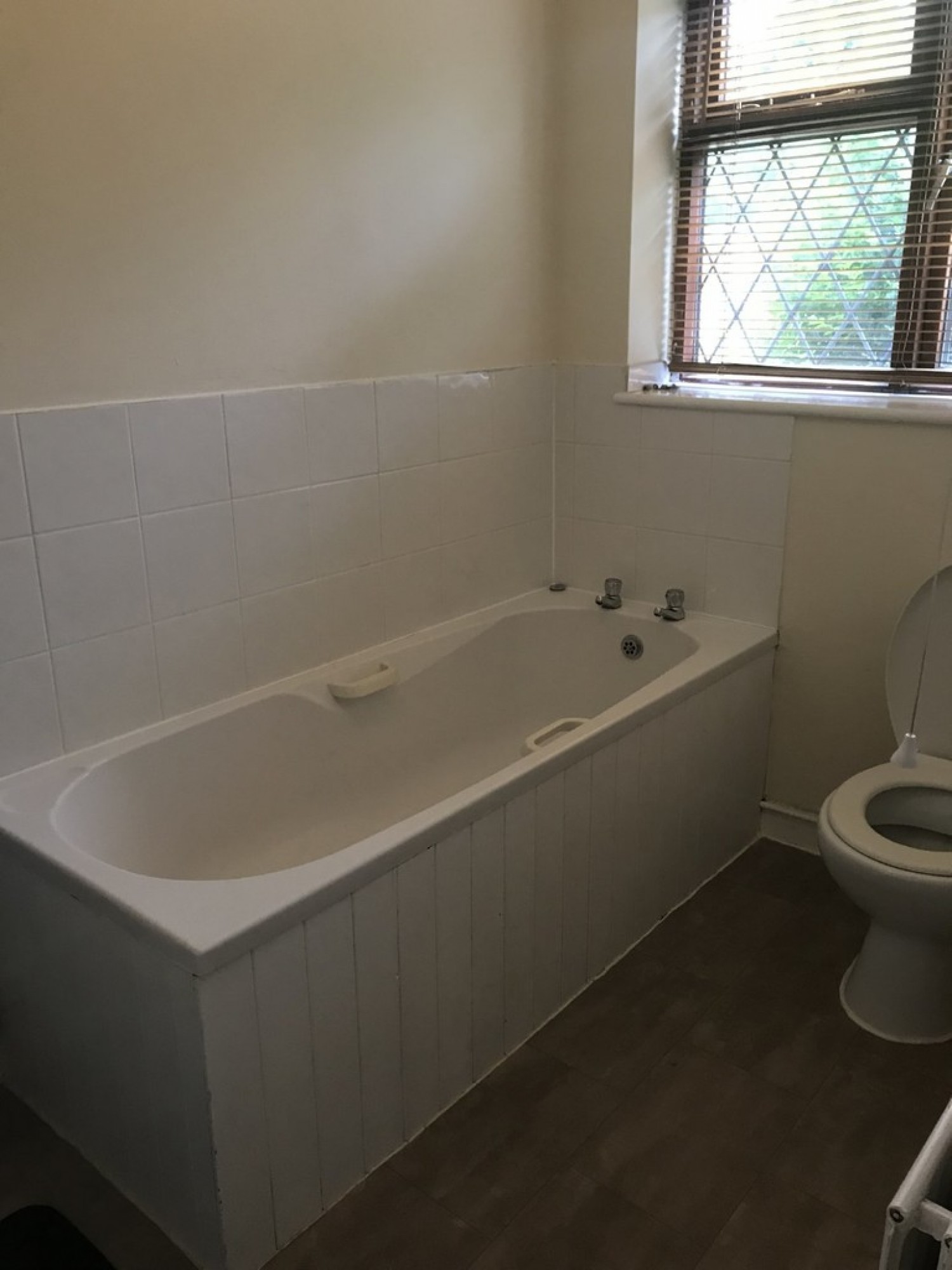 3 bedroom House for Letting Woodside Road