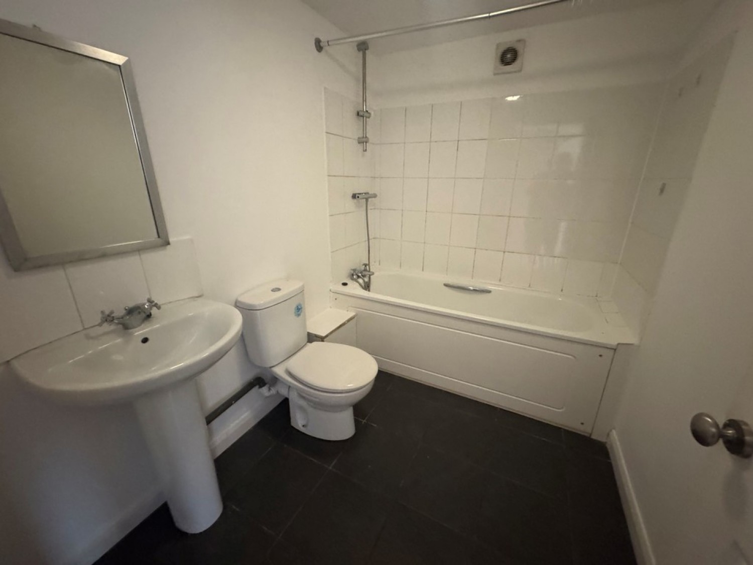 1 bedroom Flat for Letting St James Road, Fleet, Hampshire