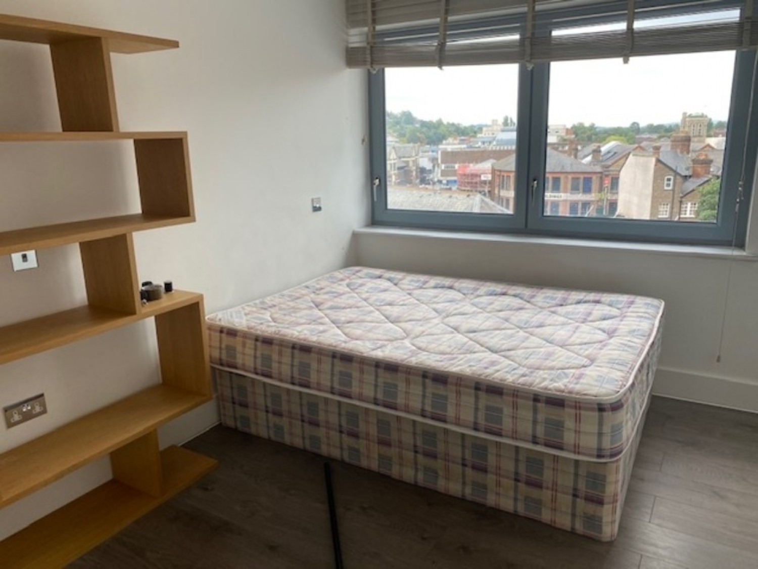 1 bedroom Flat for Letting Bedford Road, Guildford, Surrey