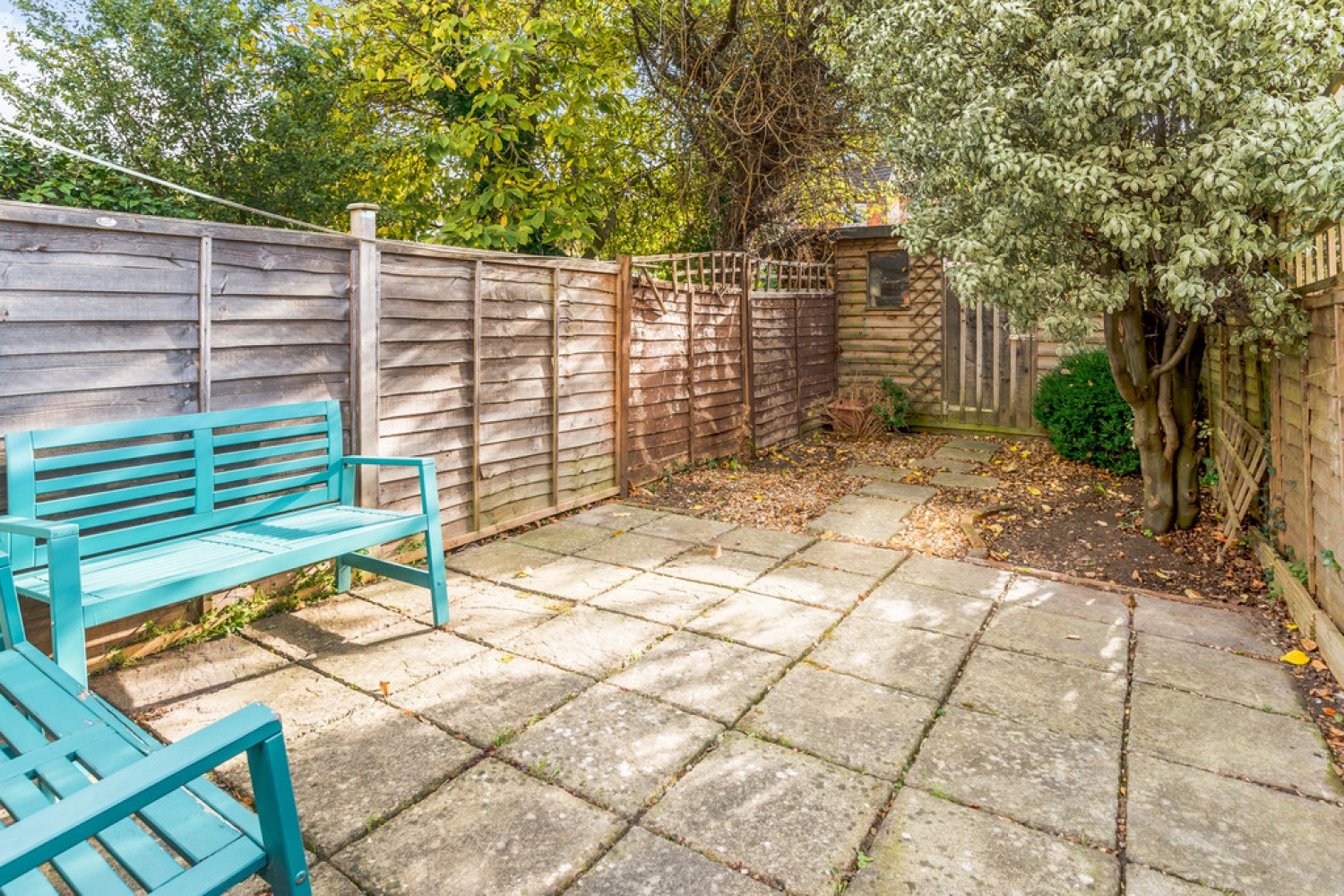 George Road, Guildford