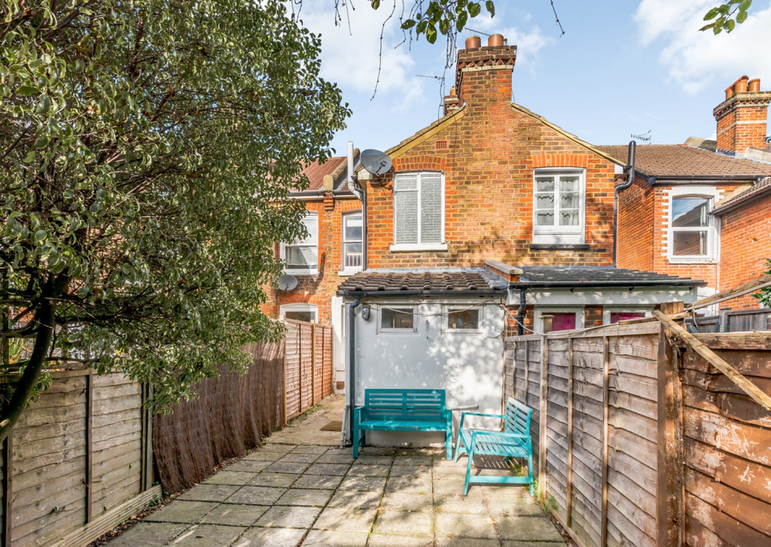 George Road, Guildford