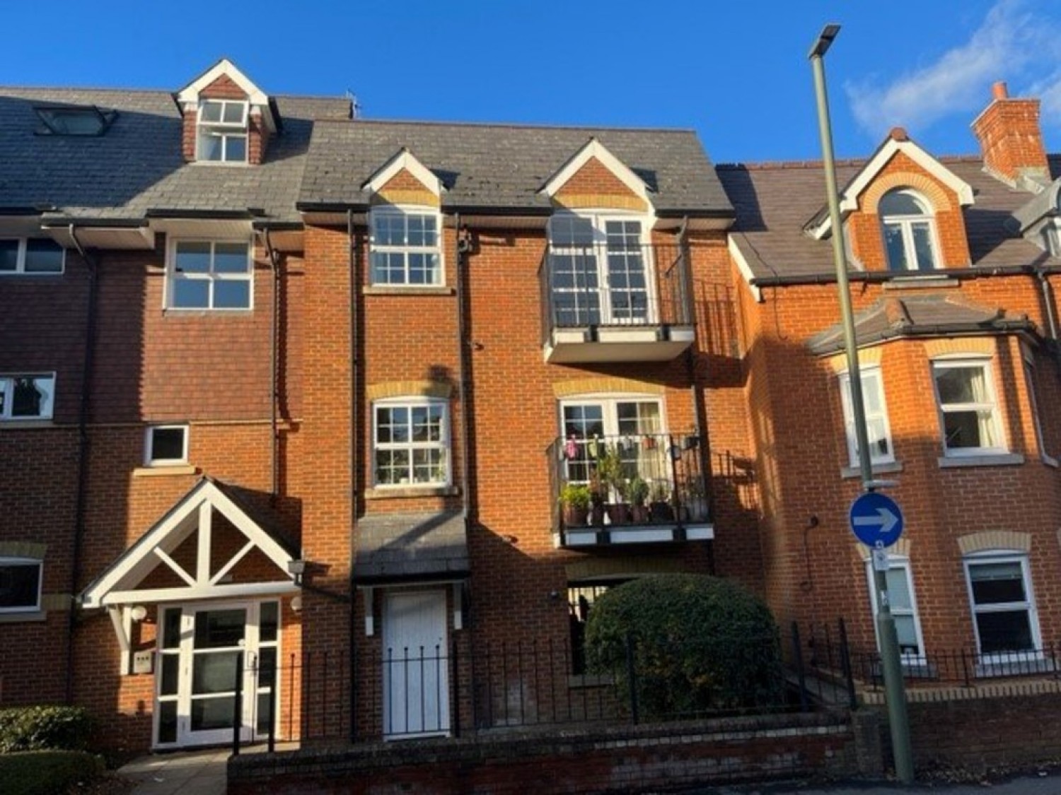 1 bedroom Flat for Letting Sydenham Road, Guildford, Surrey