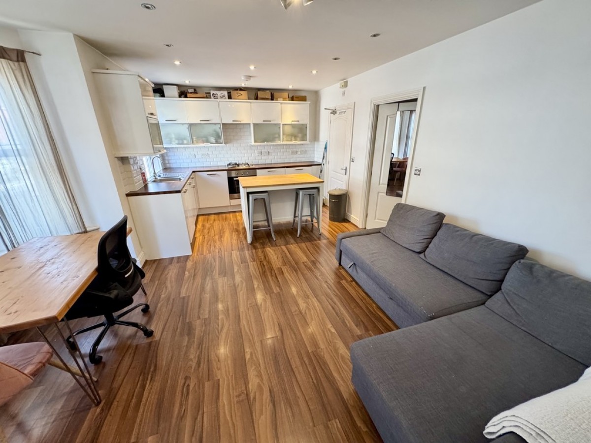 Farnham Road, Guildford, Surrey