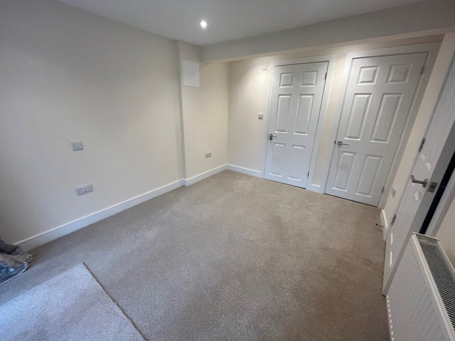 3 bedroom House for Letting Portsmouth Road, Guildford, Surrey