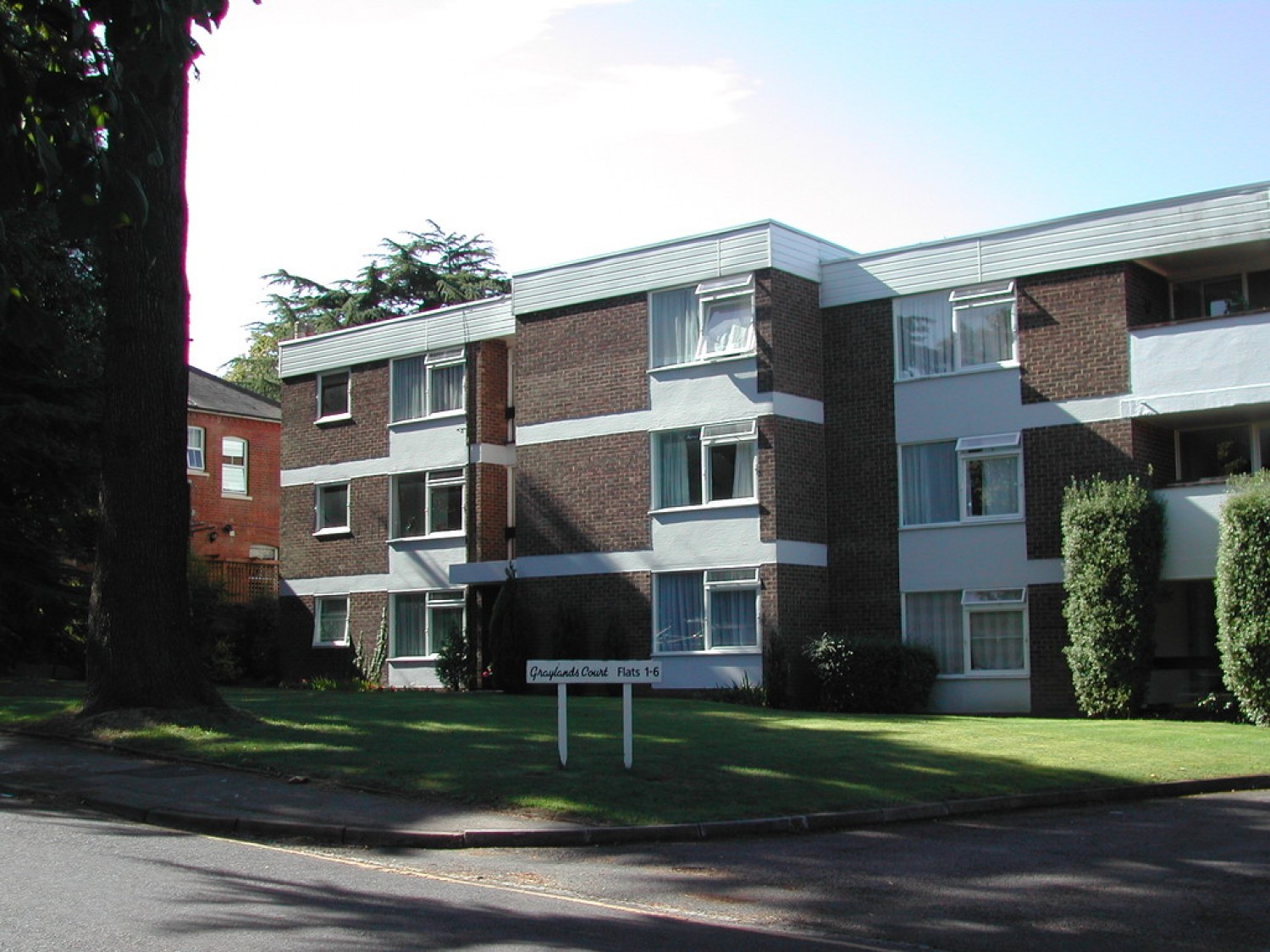 Upper Edgeborough Road, Guildford