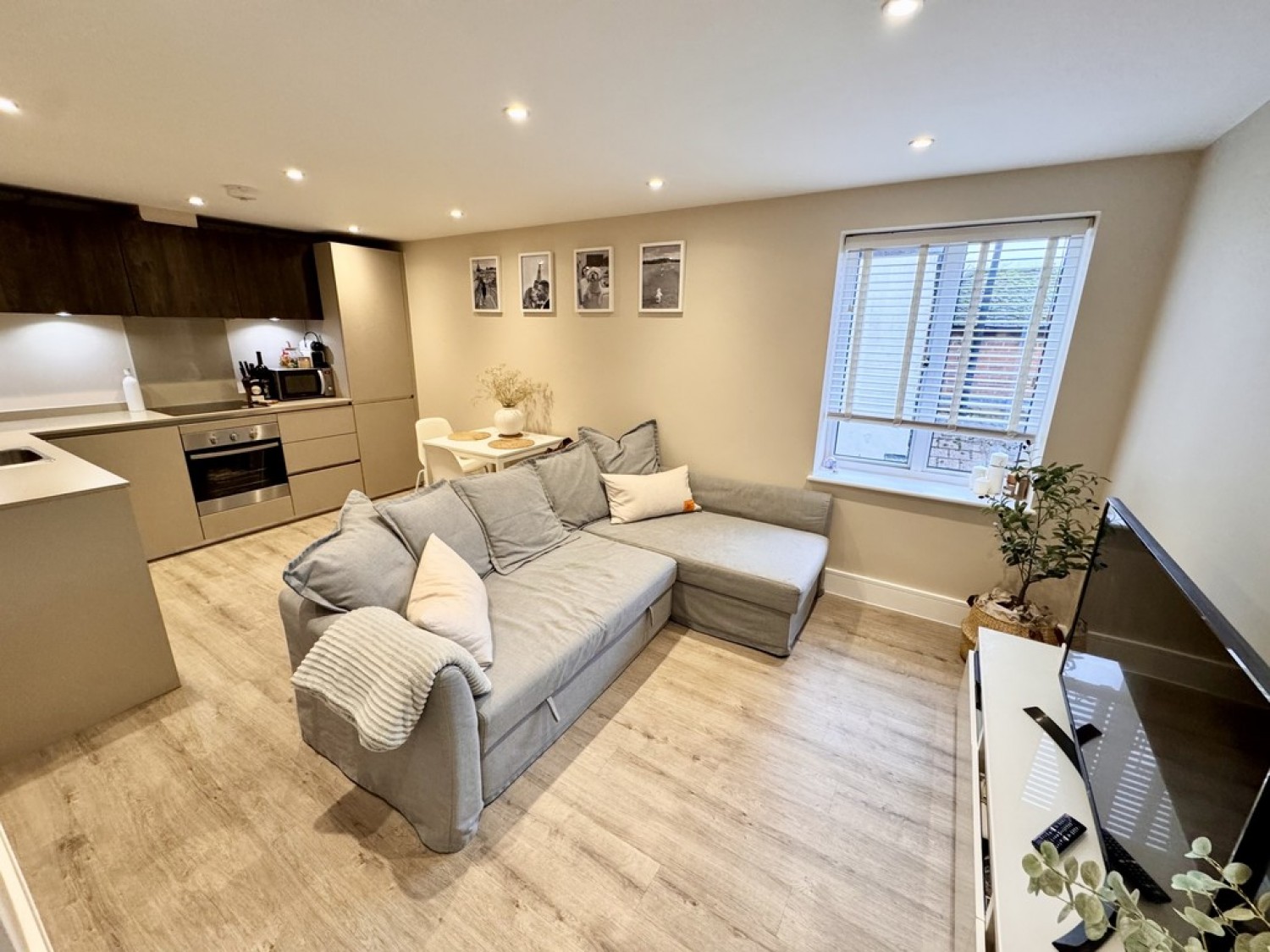 1 bedroom Flat for Letting Chertsey Street, Guildford