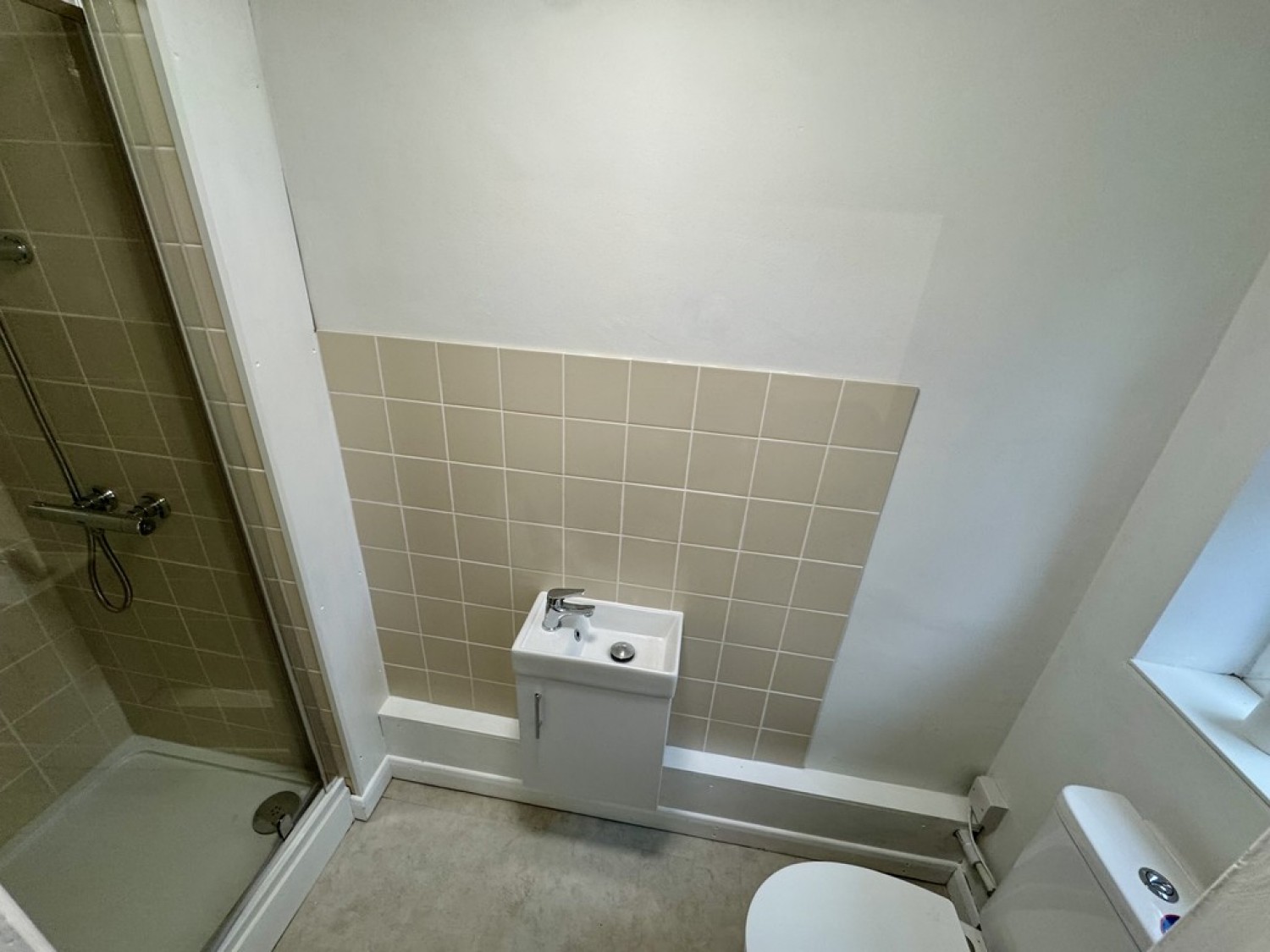 2 bedroom Flat for Letting Lyn Court