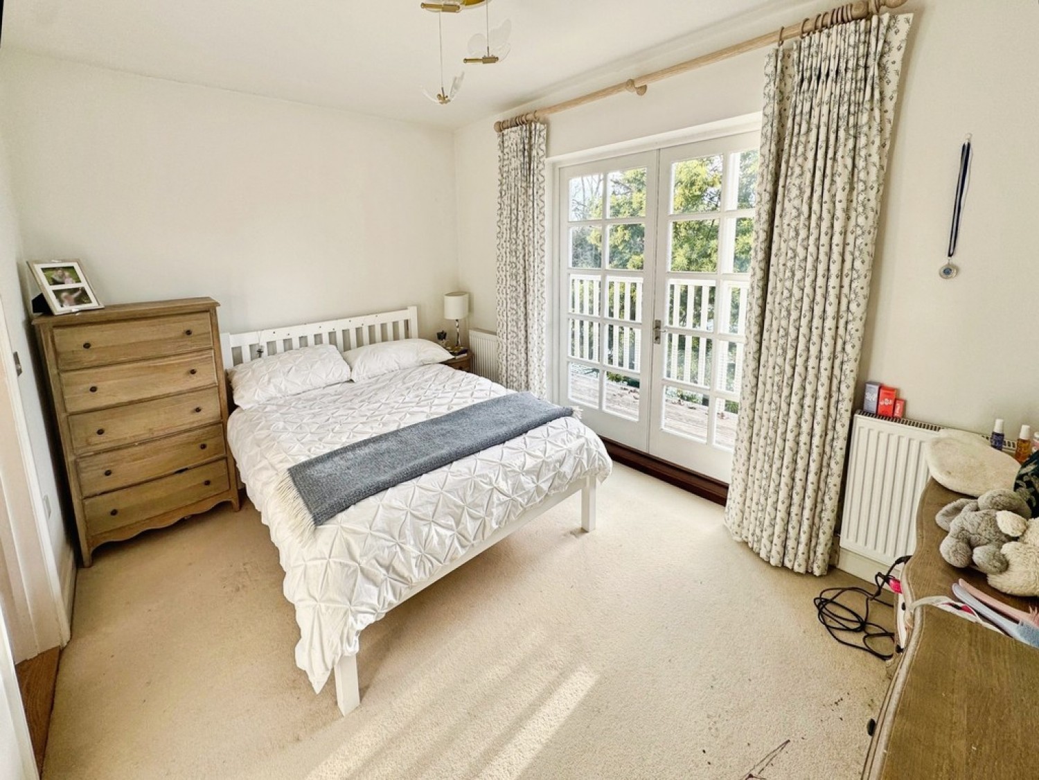 4 bedroom House in Ewhurst, Cranleigh