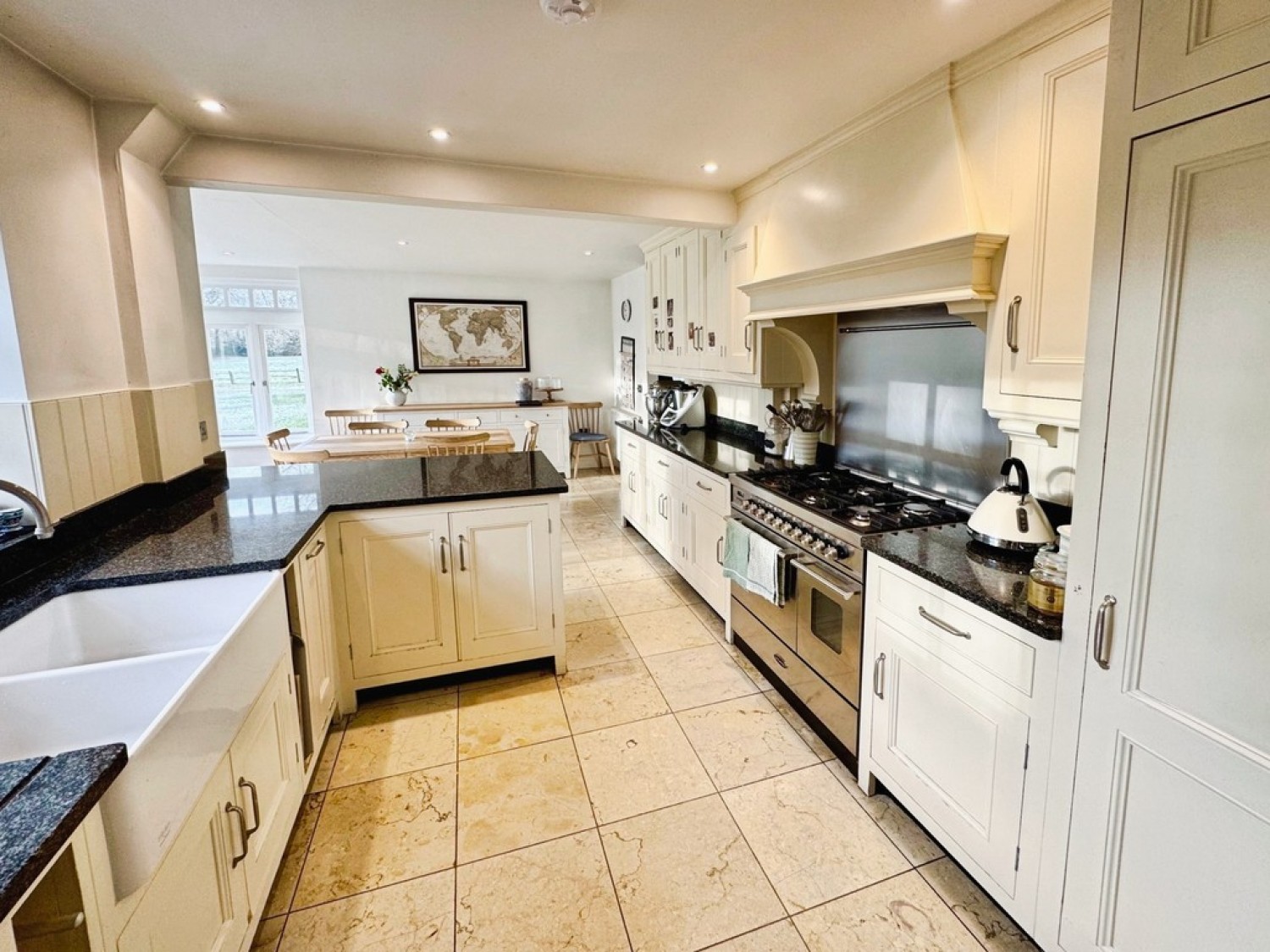 4 bedroom House in Ewhurst, Cranleigh
