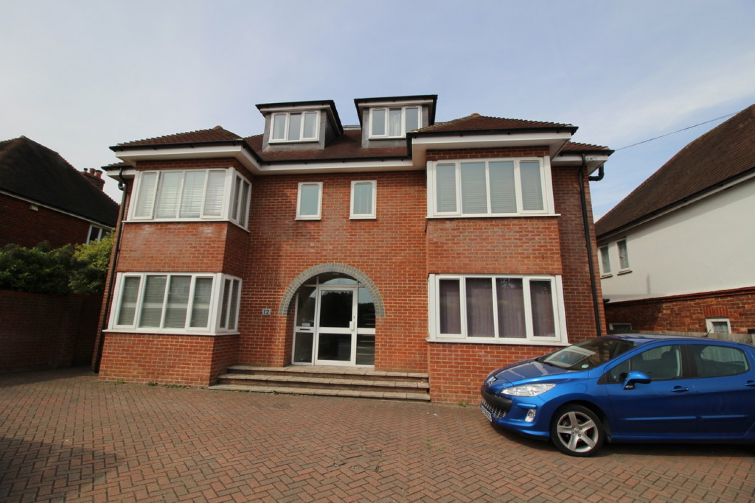 1 bedroom Flat for Letting Aldershot Road, Guildford