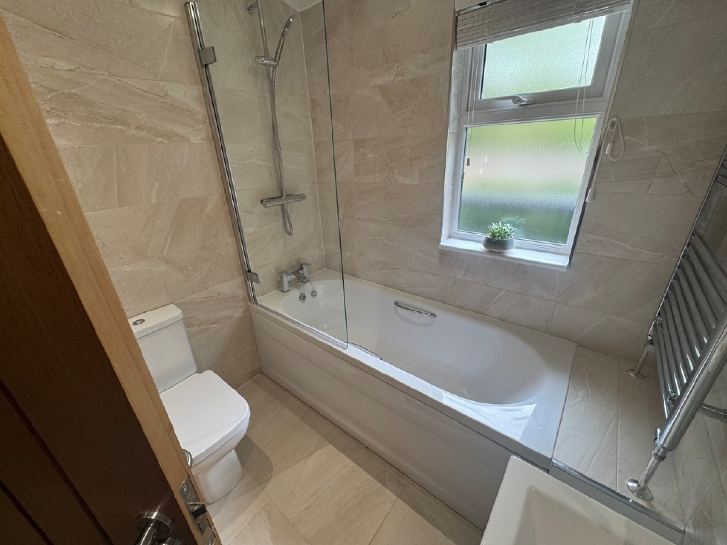 2 bedroom Bungalow for Letting Thursley, Godalming, Surrey